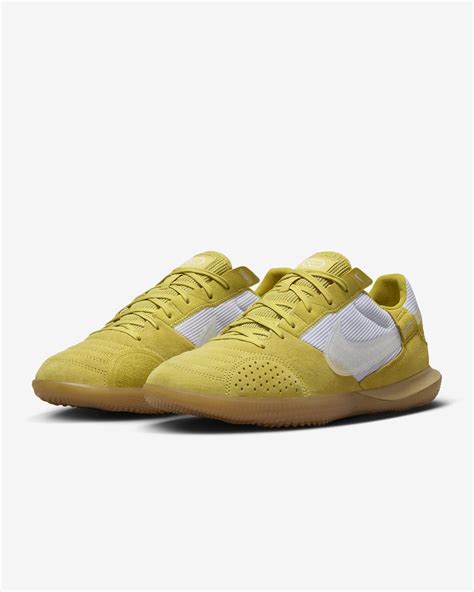 straatvoetbal nike|Nike Streetgato Low.